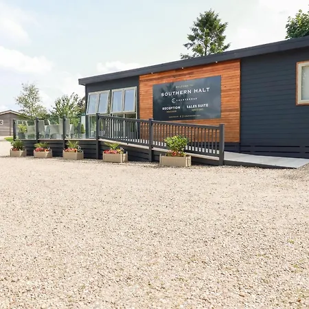 5 Southern Place * Liskeard